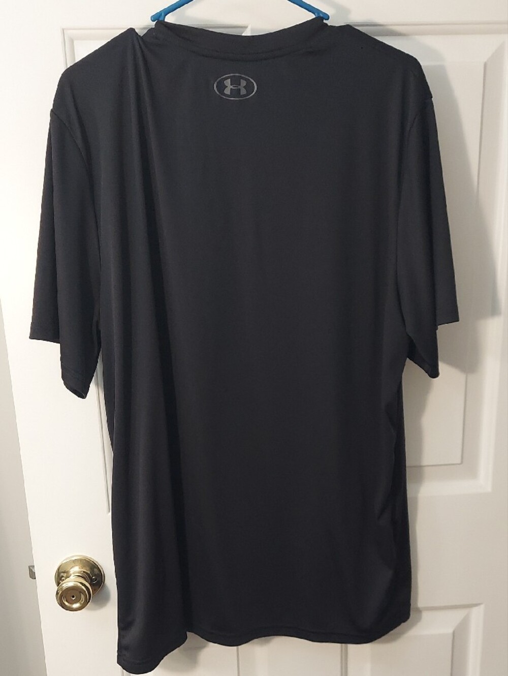 Under Armour Womans Black V-Neck Athletic Tee with Logo - Picture 2 of 3